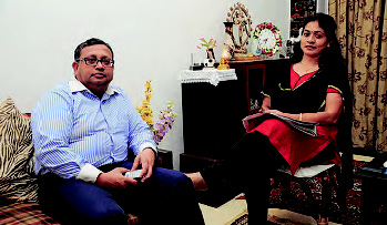 COSMO GURGAONITES: Samarjit and Nita Das in their Park View apartment